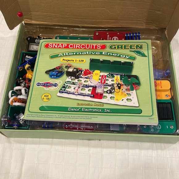 Snap circuits green alternative energy electronics exploration kit stem projects - Picture 3 of 16
